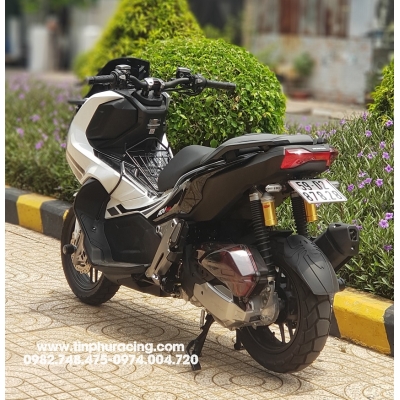 ADV 150 ABS màu trắng độ full đồ chính hãng cao cấp tại Tín Phú Racing Shop